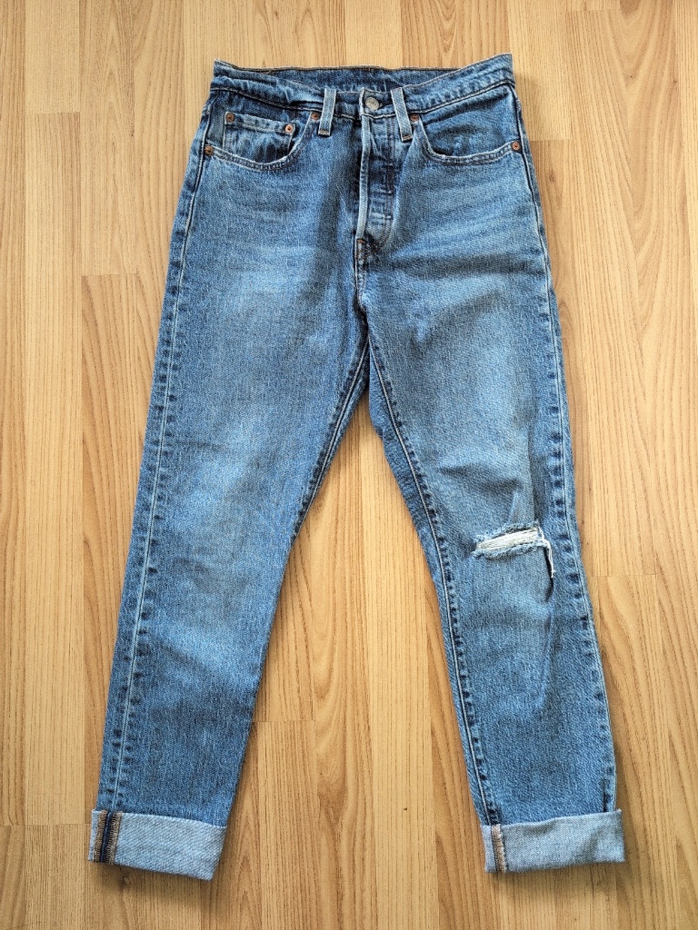 Levi’s 501 Skinny Jeans Distressed Premium Classic Summer Jeans 26x30